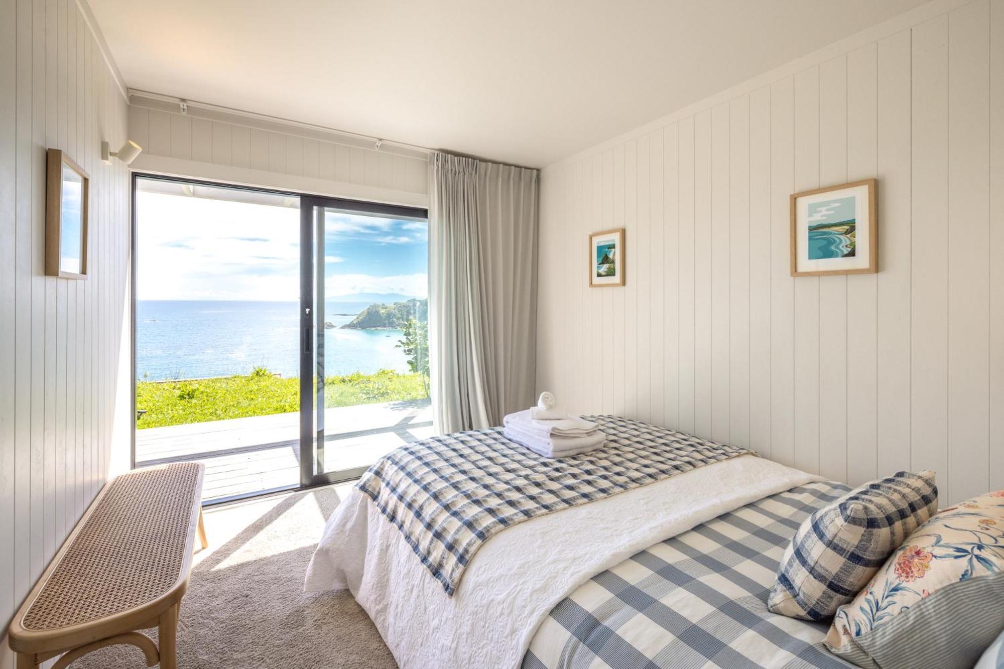 Clifftop Sanctuary - Stay Waiheke Oneroa Exterior photo